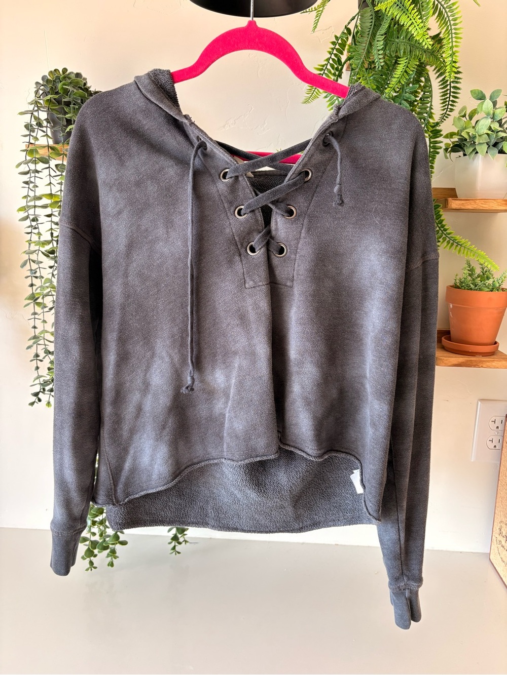 American Eagle Outfitters Lace-Up Hooded Pullover - Charcoal Gray